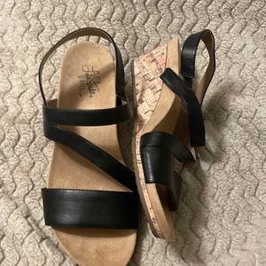 Black and cork wedges